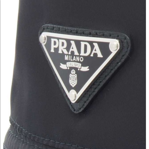 PRADA Logo-Embellished Shell Bucket Hat - worn once - Picture 2 of 3
